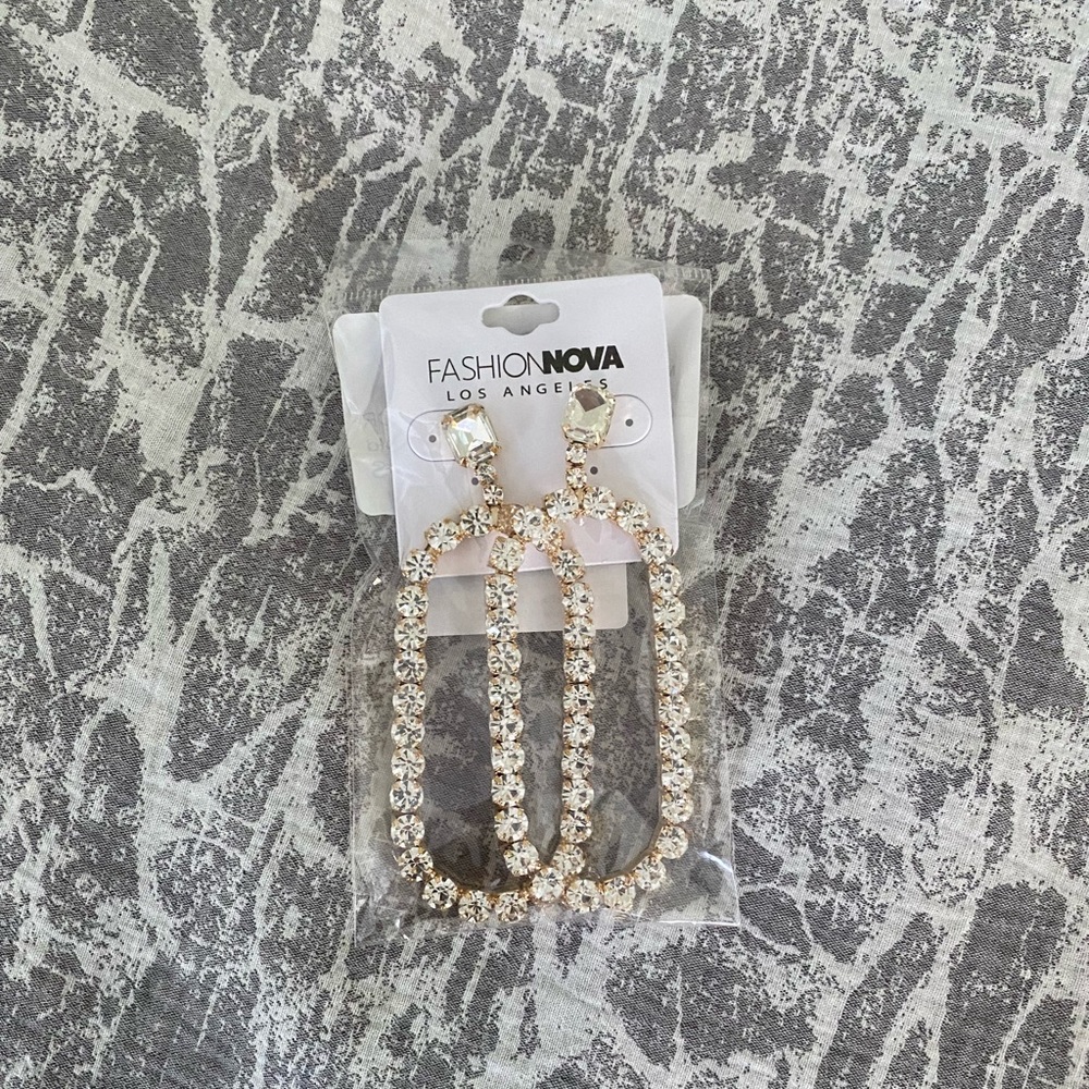 Gold Drop Earrings NWT